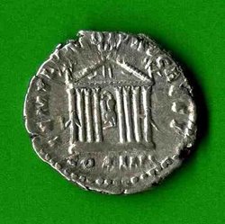 Denar Antoninus Pius C. 804 Rv. TEMPLVM DIV AVG REST- COS IIII..jpg
